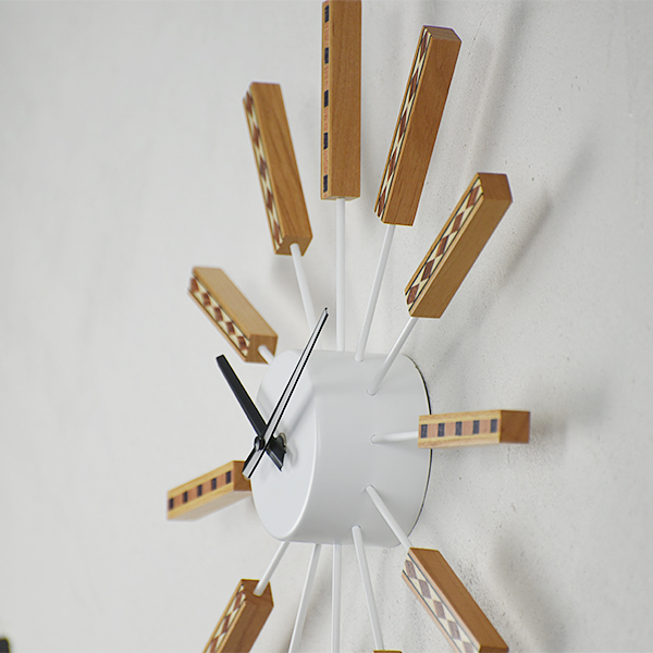 Nidrum - 民族圖騰靜音掛鐘(白)